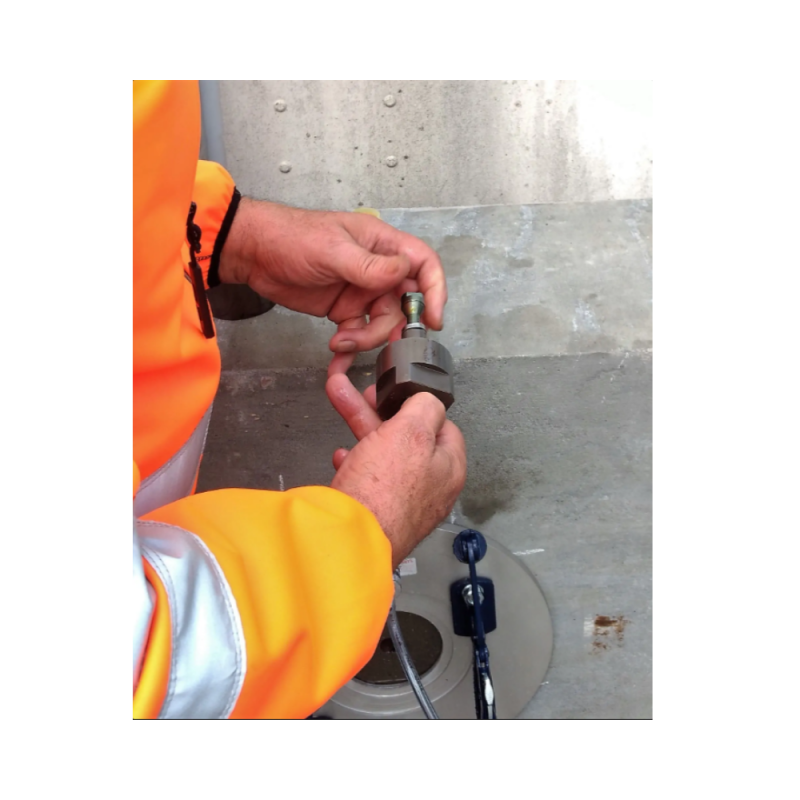 Thiết bị đo nhanh cường độ nén bê tông tại hiện trường